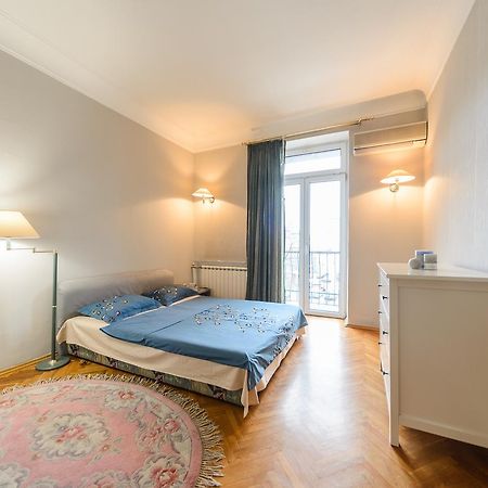 Apartment Near Olympic Stadium Kiev Dış mekan fotoğraf