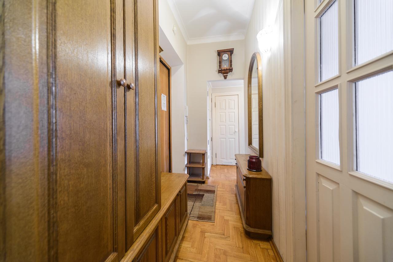 Apartment Near Olympic Stadium Kiev Dış mekan fotoğraf