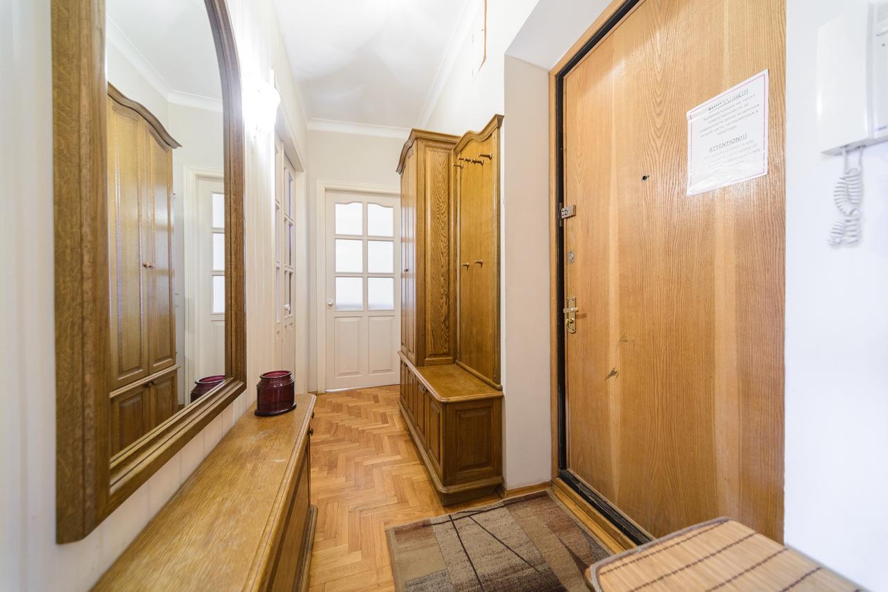 Apartment Near Olympic Stadium Kiev Dış mekan fotoğraf