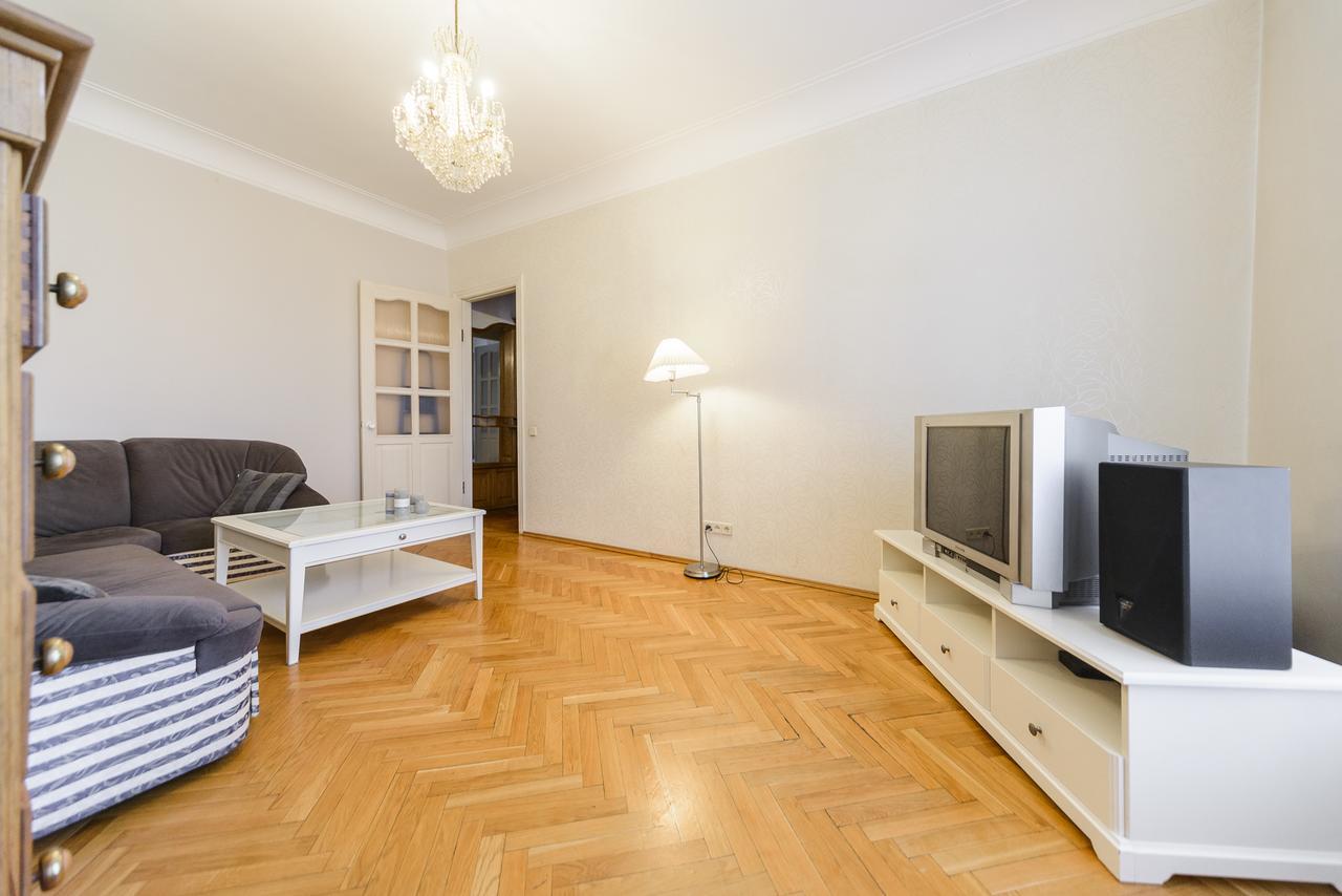 Apartment Near Olympic Stadium Kiev Dış mekan fotoğraf